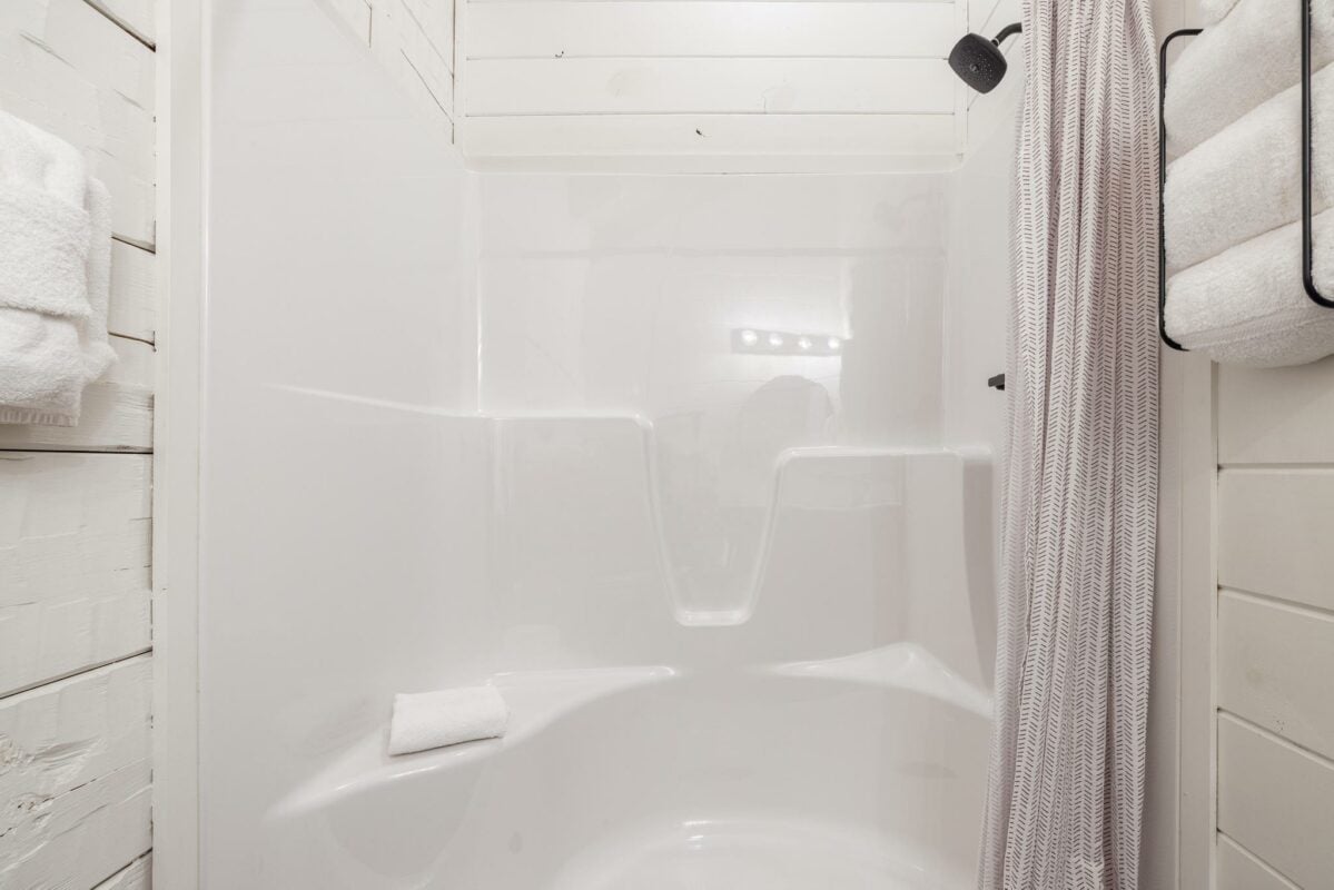 1 Bedroom Deluxe Plus